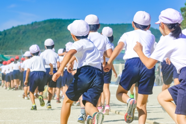 3～12歳の運動環境が運動神経の良し悪しに関わる