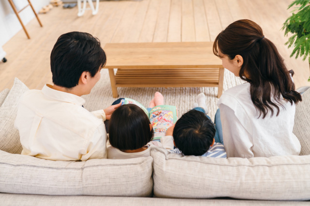 話を聞くときには、子どもの話を受け入れて共感するのがポイント