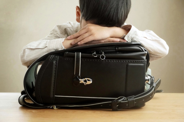 小学生が新学期に不安を感じるのはなぜ？　家庭でできるサポートをご紹介