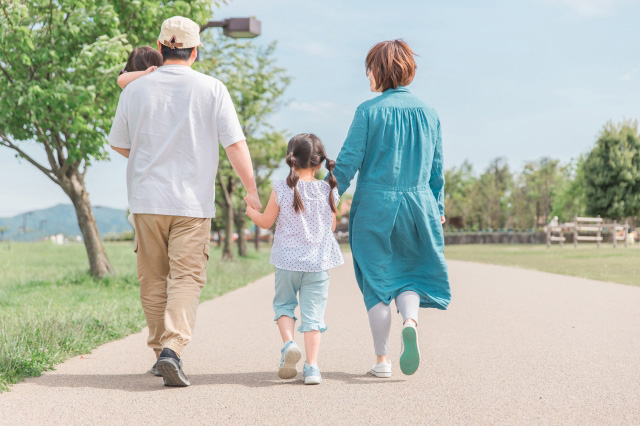 休日の小学生におすすめの外出スポットと家での過ごし方