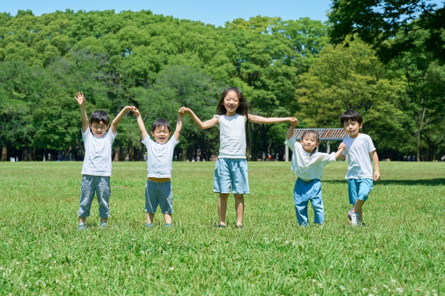 「モンテッソーリ教育」を知りたい！　基本的な考え方や具体的な教育方法、家庭で行う際に心がけること